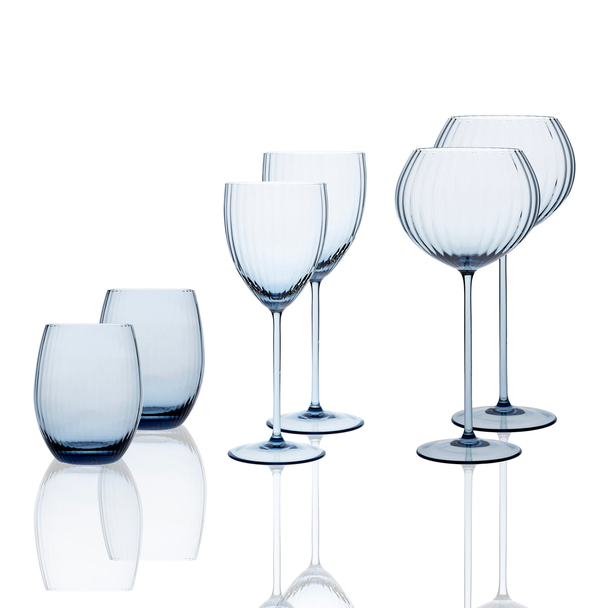 Caskata Quinn Ocean Blue Mouth Blown European Crystal Wine Starter set with 2 Red Wine, 2 White Wine, and 2 Stemless Wine glasses